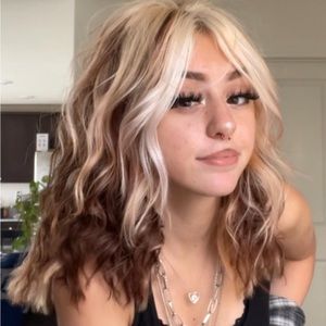 Meet your Posher, Aliza